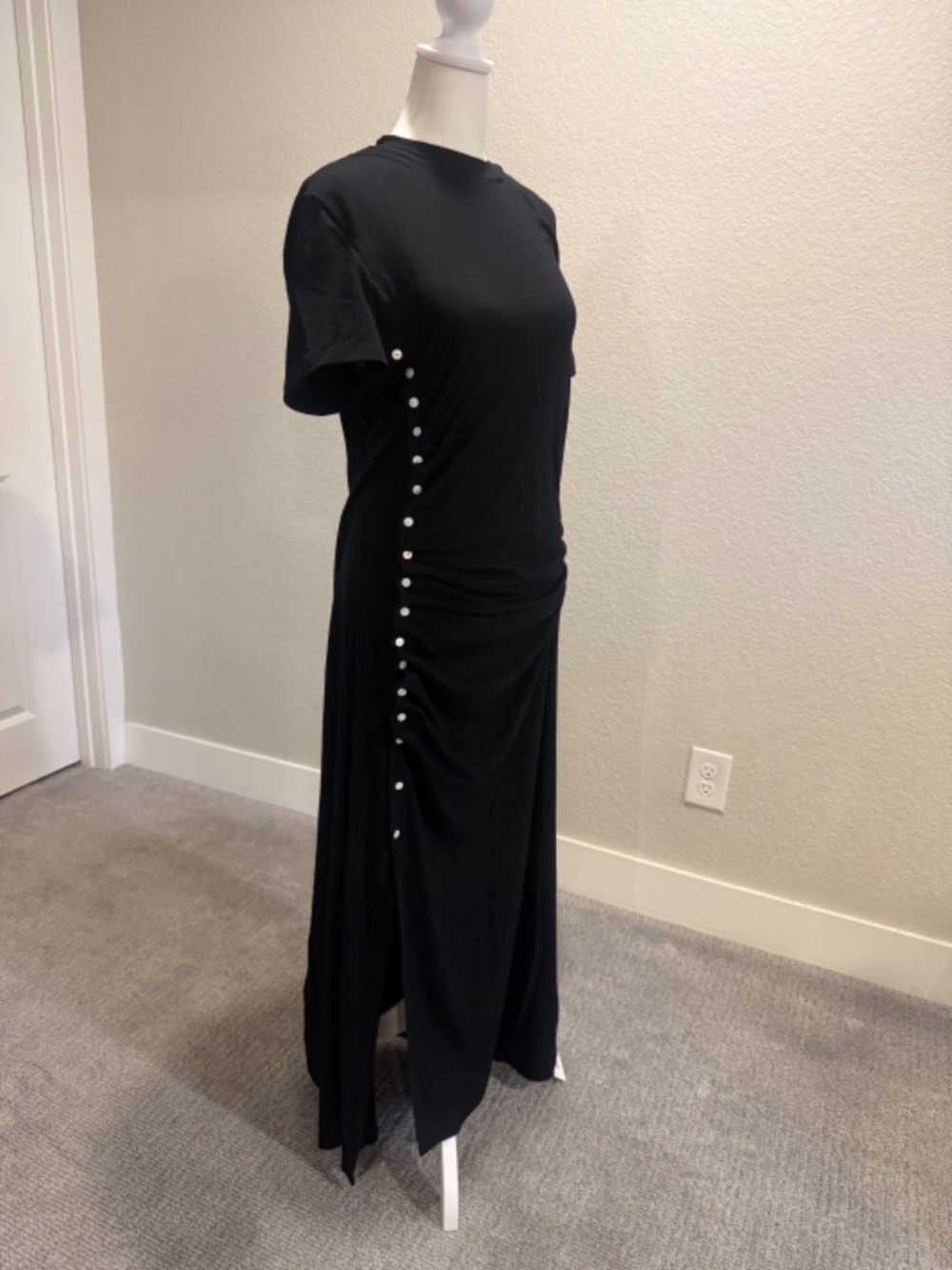 Commense Short-Sleeve Ruched Side Button Detail Dress - Picture 3 of 10